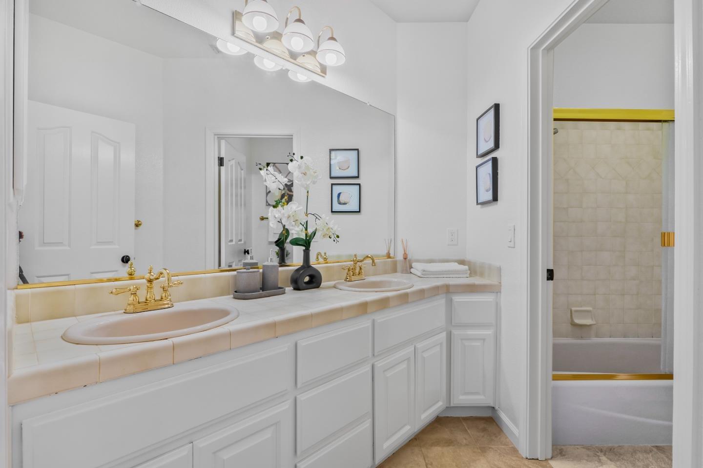 Detail Gallery Image 44 of 59 For 942 Finovino Ct, Pleasanton,  CA 94566 - 4 Beds | 2/1 Baths