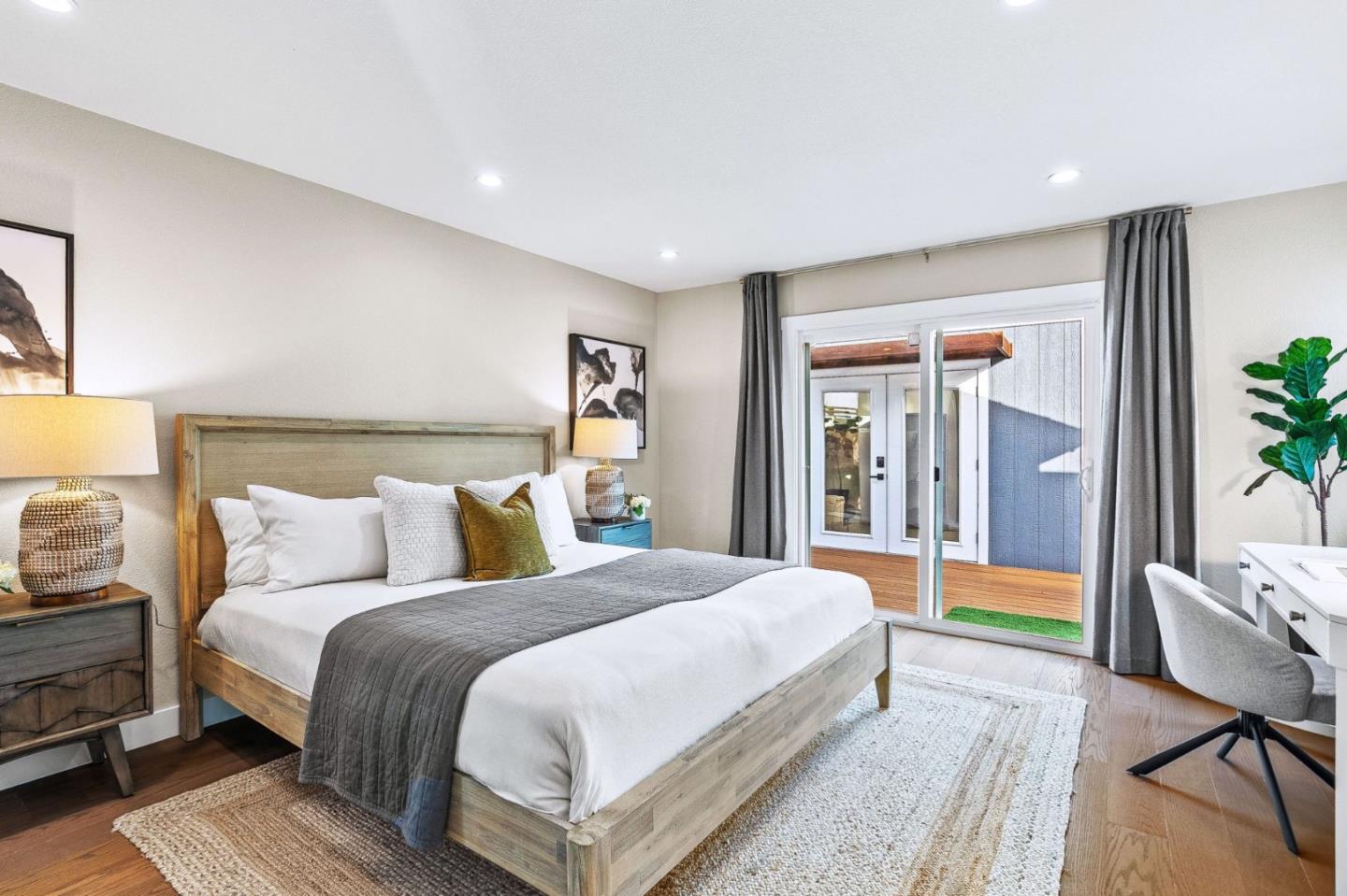 Detail Gallery Image 14 of 40 For 1430 De Solo Dr, Pacifica,  CA 94044 - 4 Beds | 2 Baths