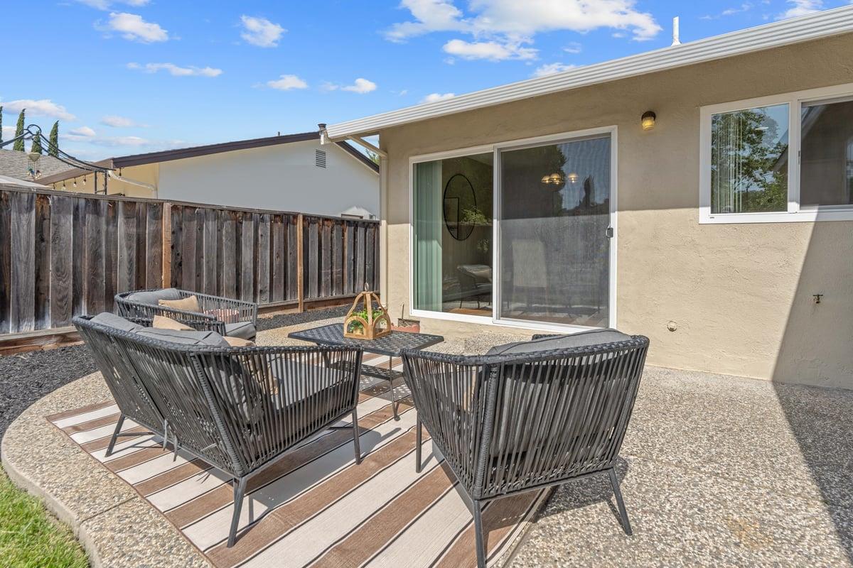 Detail Gallery Image 11 of 18 For 6239 Ocho Rios Dr, San Jose,  CA 95123 - 3 Beds | 2 Baths