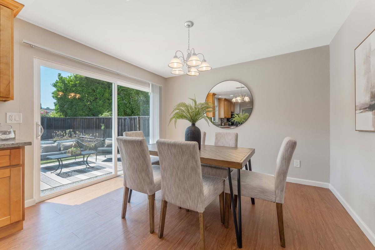 Detail Gallery Image 9 of 18 For 6239 Ocho Rios Dr, San Jose,  CA 95123 - 3 Beds | 2 Baths