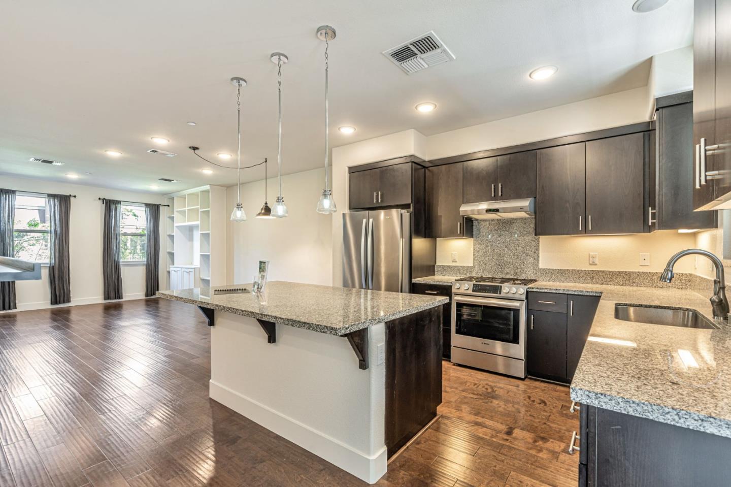 Detail Gallery Image 13 of 40 For 457 Diller St, Alameda,  CA 94501 - 3 Beds | 3/1 Baths