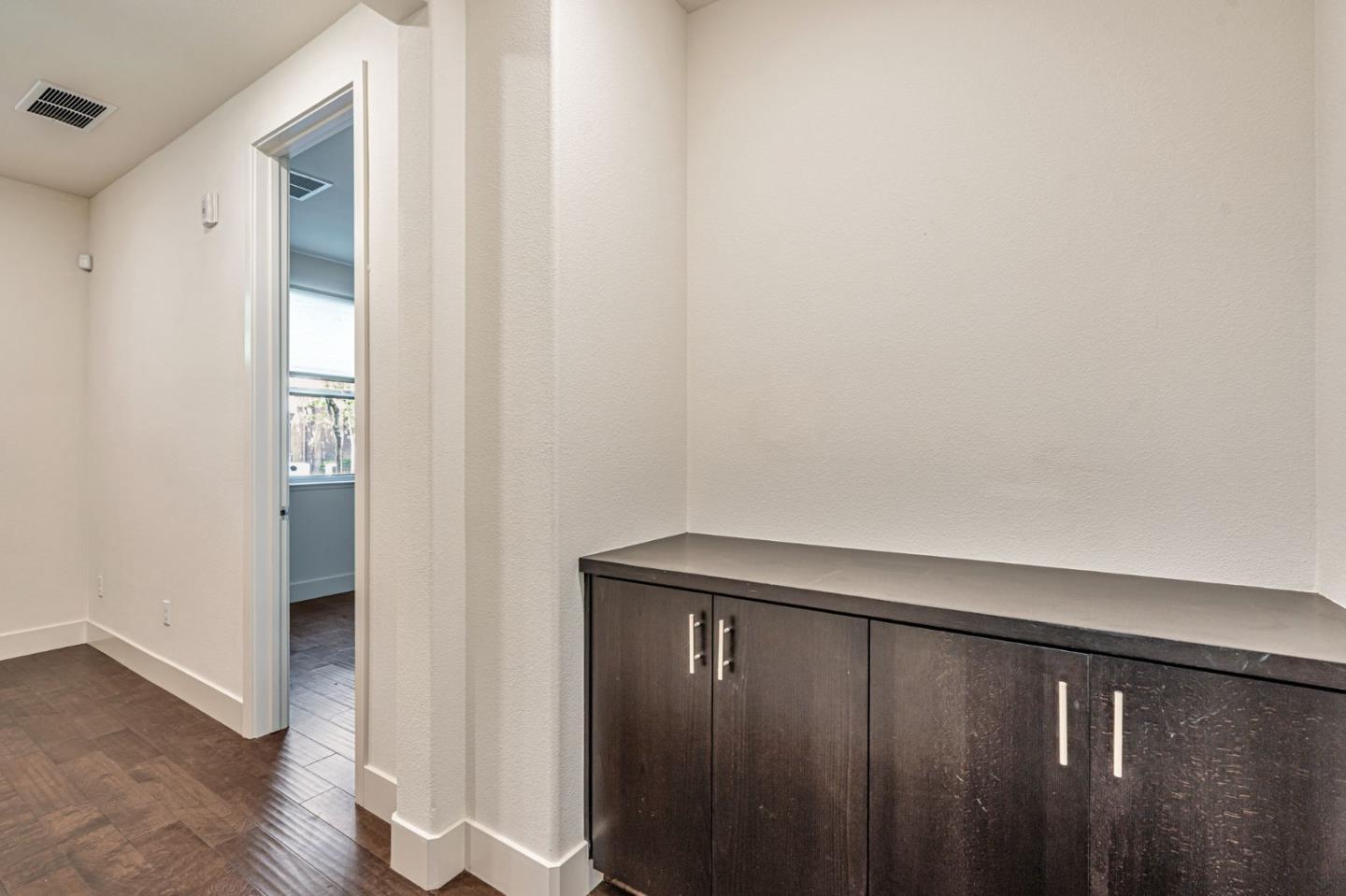 Detail Gallery Image 17 of 40 For 457 Diller St, Alameda,  CA 94501 - 3 Beds | 3/1 Baths