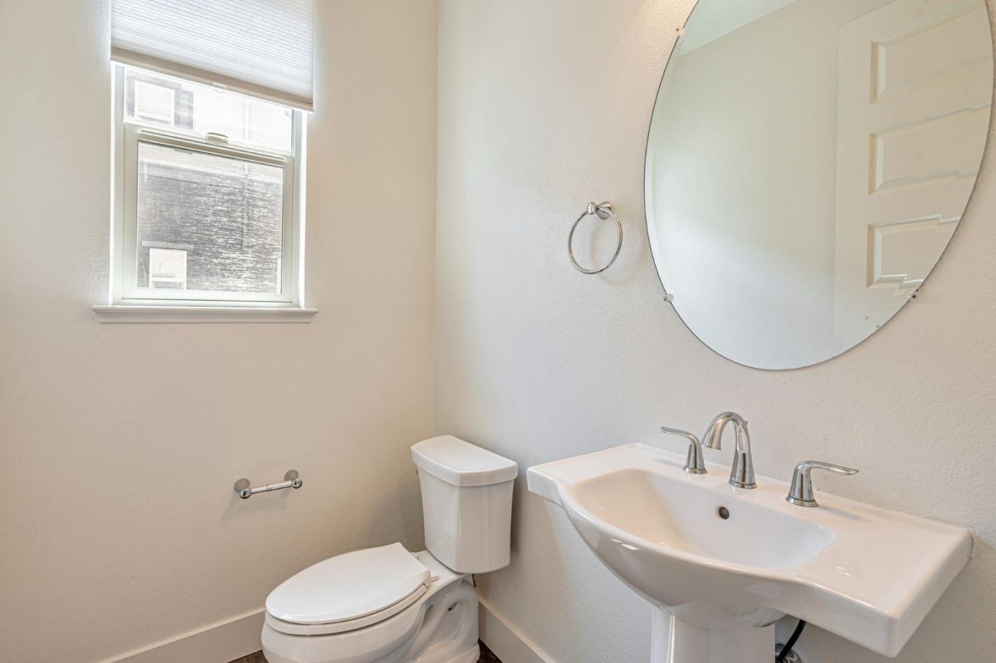 Detail Gallery Image 29 of 40 For 457 Diller St, Alameda,  CA 94501 - 3 Beds | 3/1 Baths