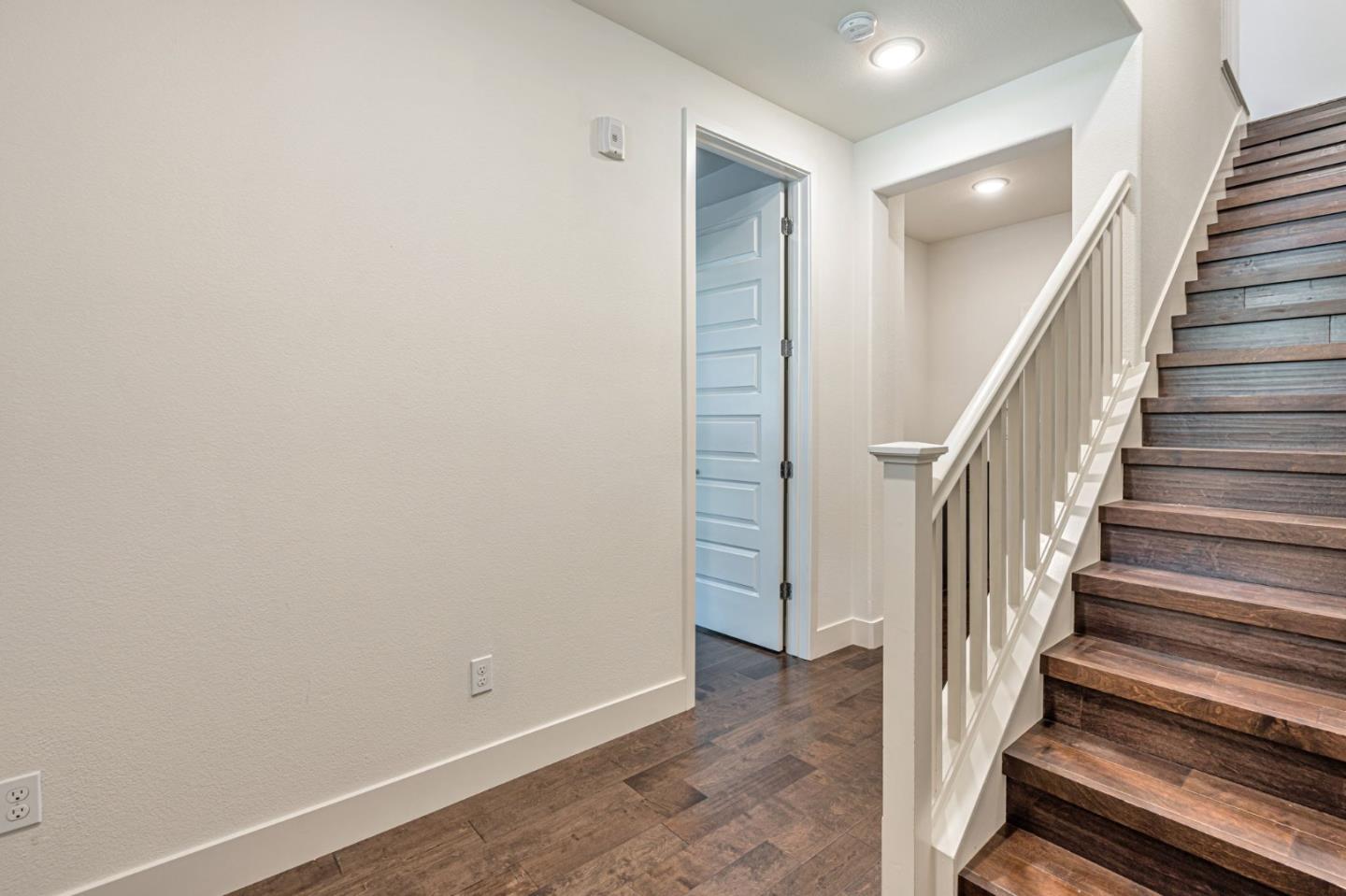 Detail Gallery Image 6 of 40 For 457 Diller St, Alameda,  CA 94501 - 3 Beds | 3/1 Baths