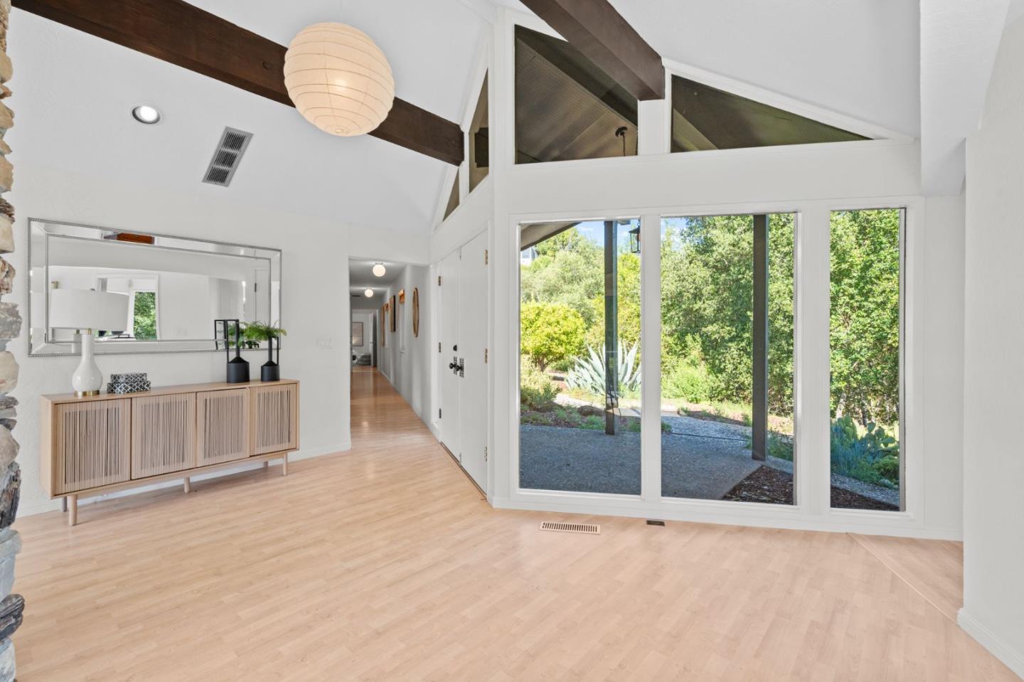Detail Gallery Image 10 of 51 For 16451 Wood Acres Rd, Los Gatos,  CA 95030 - 4 Beds | 2 Baths