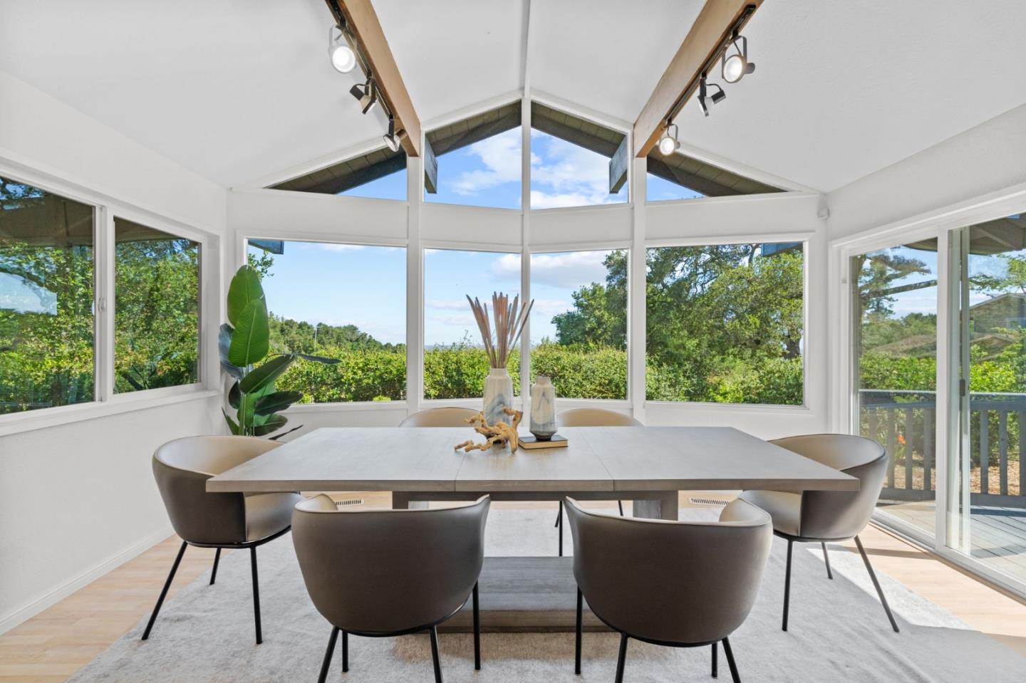 Detail Gallery Image 17 of 51 For 16451 Wood Acres Rd, Los Gatos,  CA 95030 - 4 Beds | 2 Baths