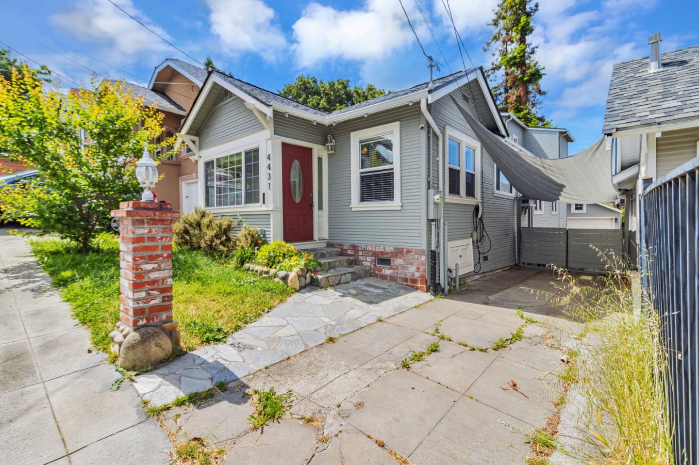 Detail Gallery Image 2 of 20 For 4431 Penniman Ave, Oakland,  CA 94619 - 3 Beds | 2 Baths