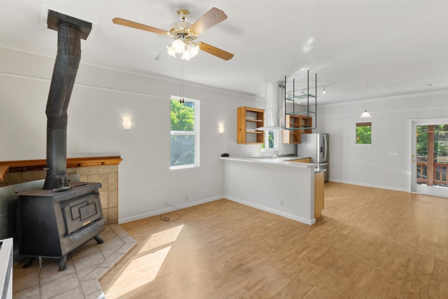 Detail Gallery Image 14 of 74 For 50 Ocean View Rd, Los Gatos,  CA 95033 - 2 Beds | 1/1 Baths