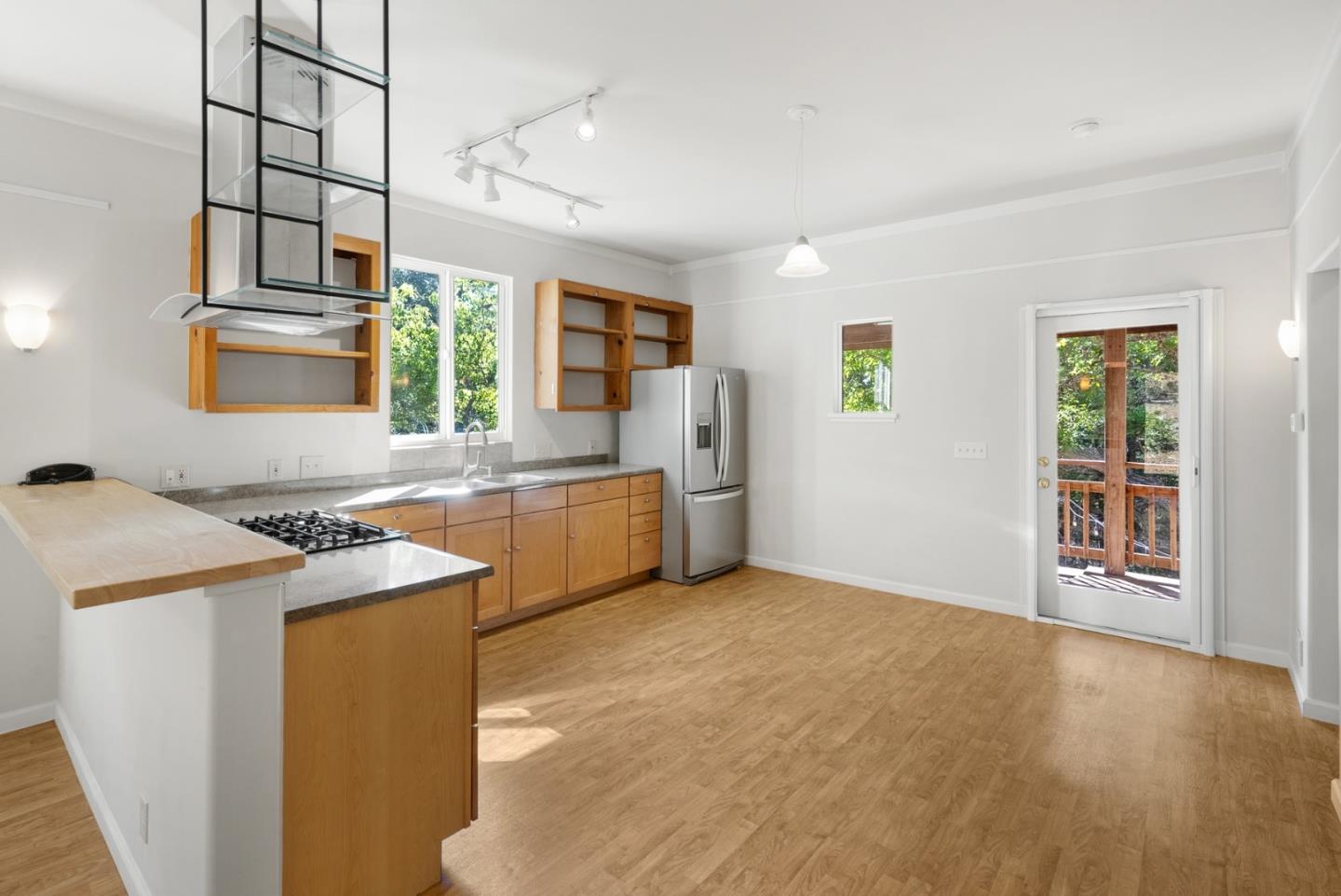 Detail Gallery Image 17 of 74 For 50 Ocean View Rd, Los Gatos,  CA 95033 - 2 Beds | 1/1 Baths