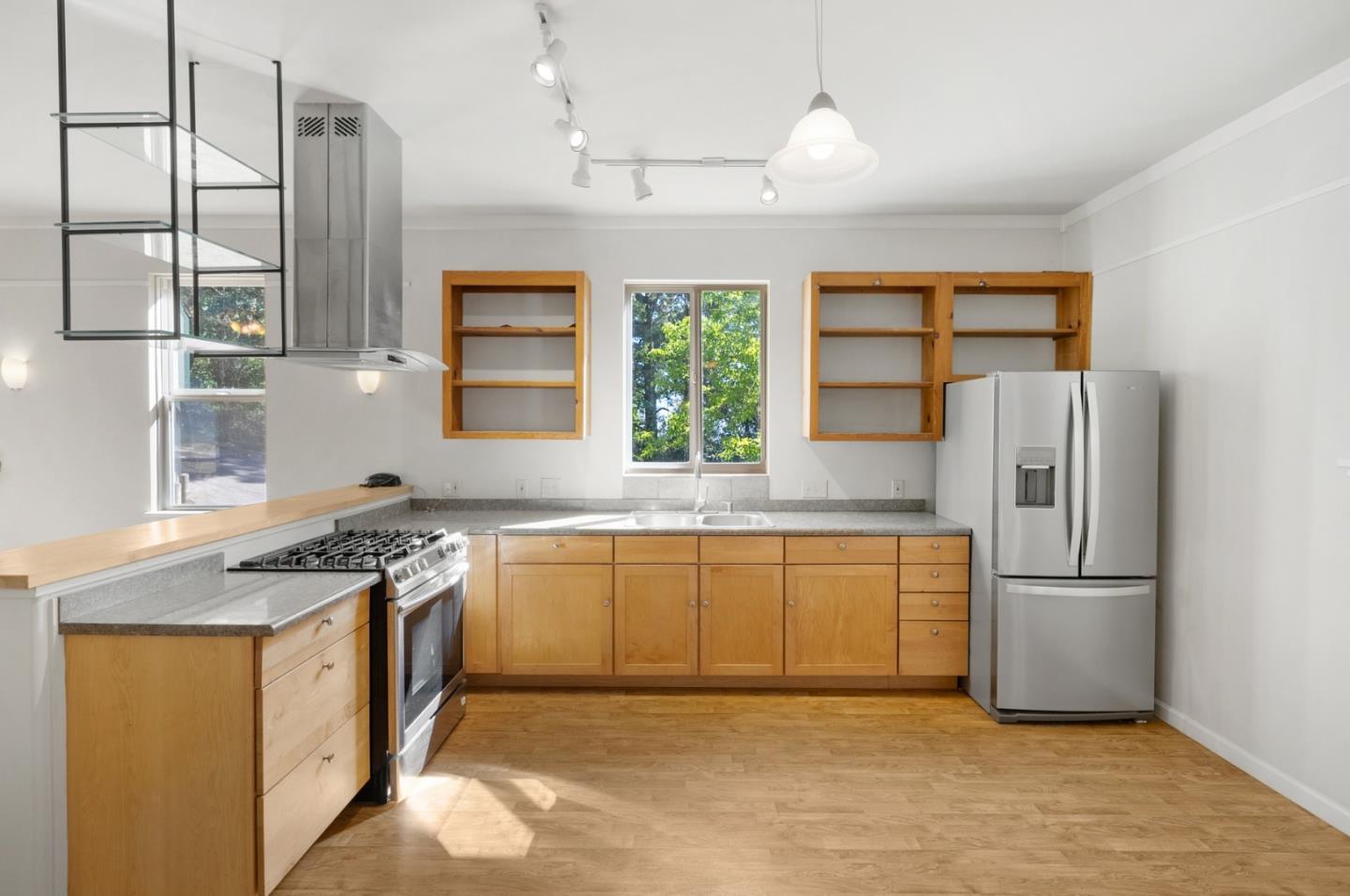 Detail Gallery Image 20 of 74 For 50 Ocean View Rd, Los Gatos,  CA 95033 - 2 Beds | 1/1 Baths