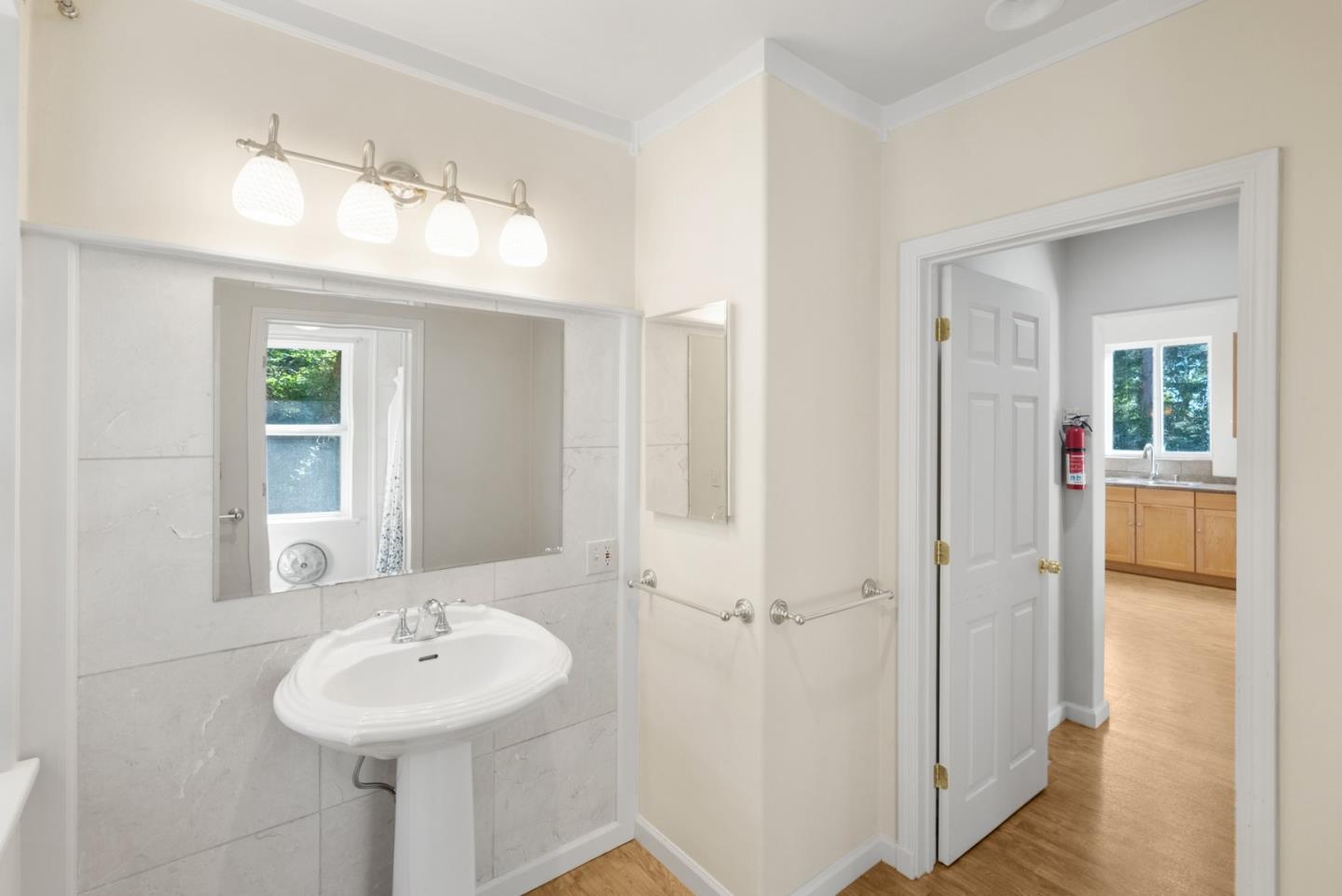 Detail Gallery Image 28 of 74 For 50 Ocean View Rd, Los Gatos,  CA 95033 - 2 Beds | 1/1 Baths