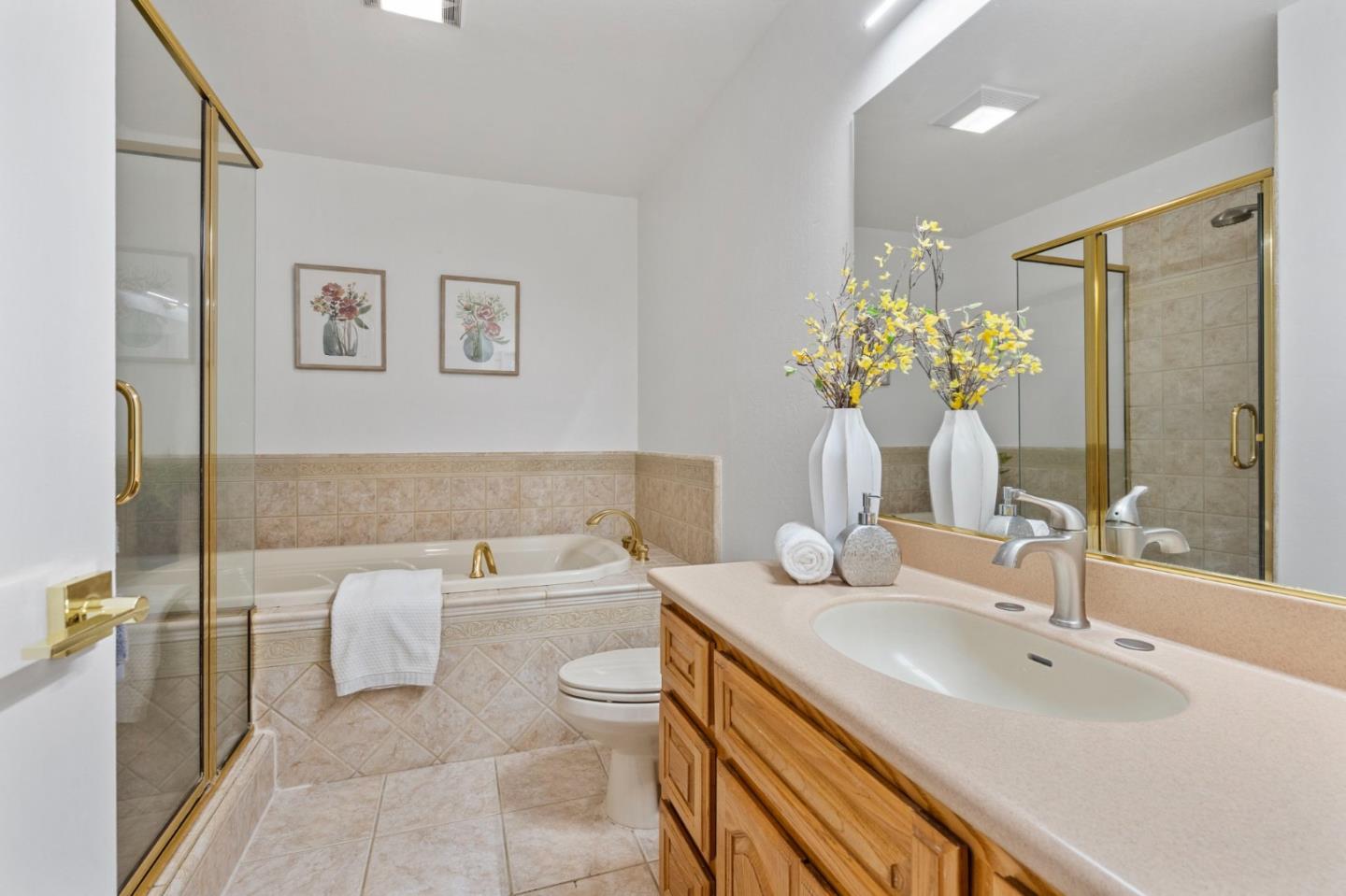 Detail Gallery Image 17 of 20 For 125 Connemara Way #106,  Sunnyvale,  CA 94087 - 2 Beds | 1/1 Baths