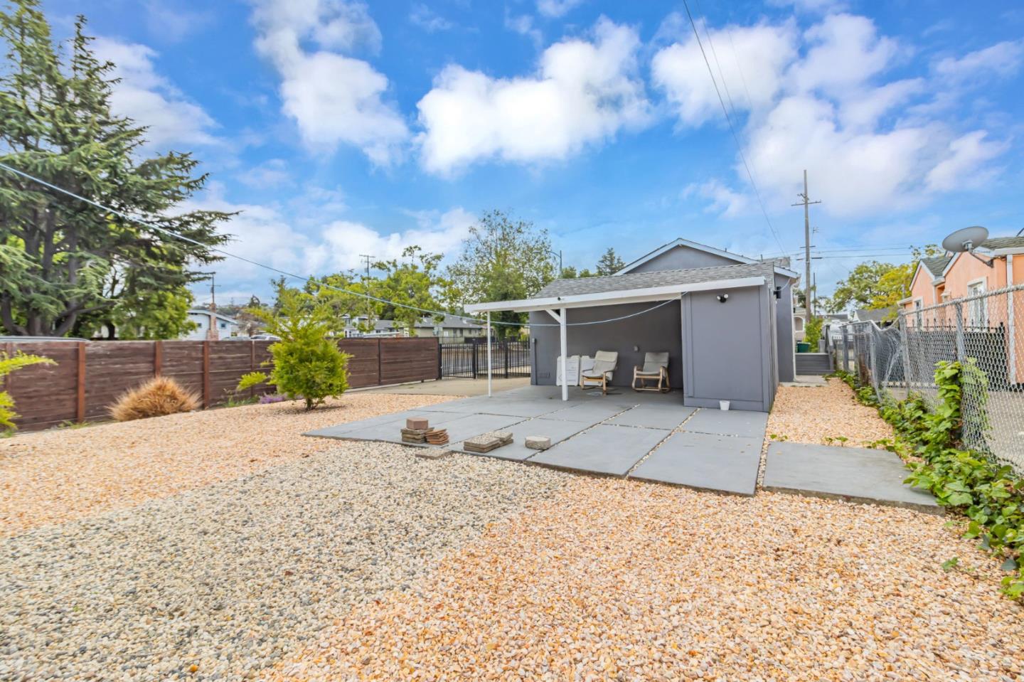 Detail Gallery Image 19 of 20 For 2075 83rd Ave, Oakland,  CA 94621 - 3 Beds | 2 Baths