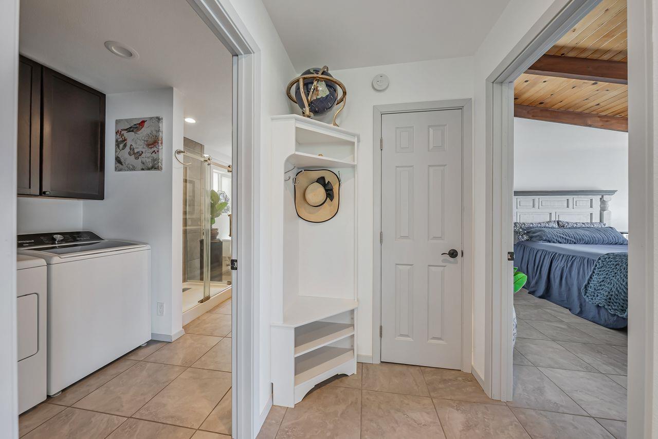 Detail Gallery Image 14 of 72 For 12340 Lakeshore Dr, Clearlake Park,  CA 95424 - 3 Beds | 2 Baths