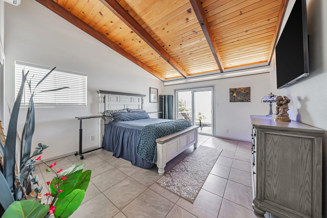 Detail Gallery Image 15 of 72 For 12340 Lakeshore Dr, Clearlake Park,  CA 95424 - 3 Beds | 2 Baths