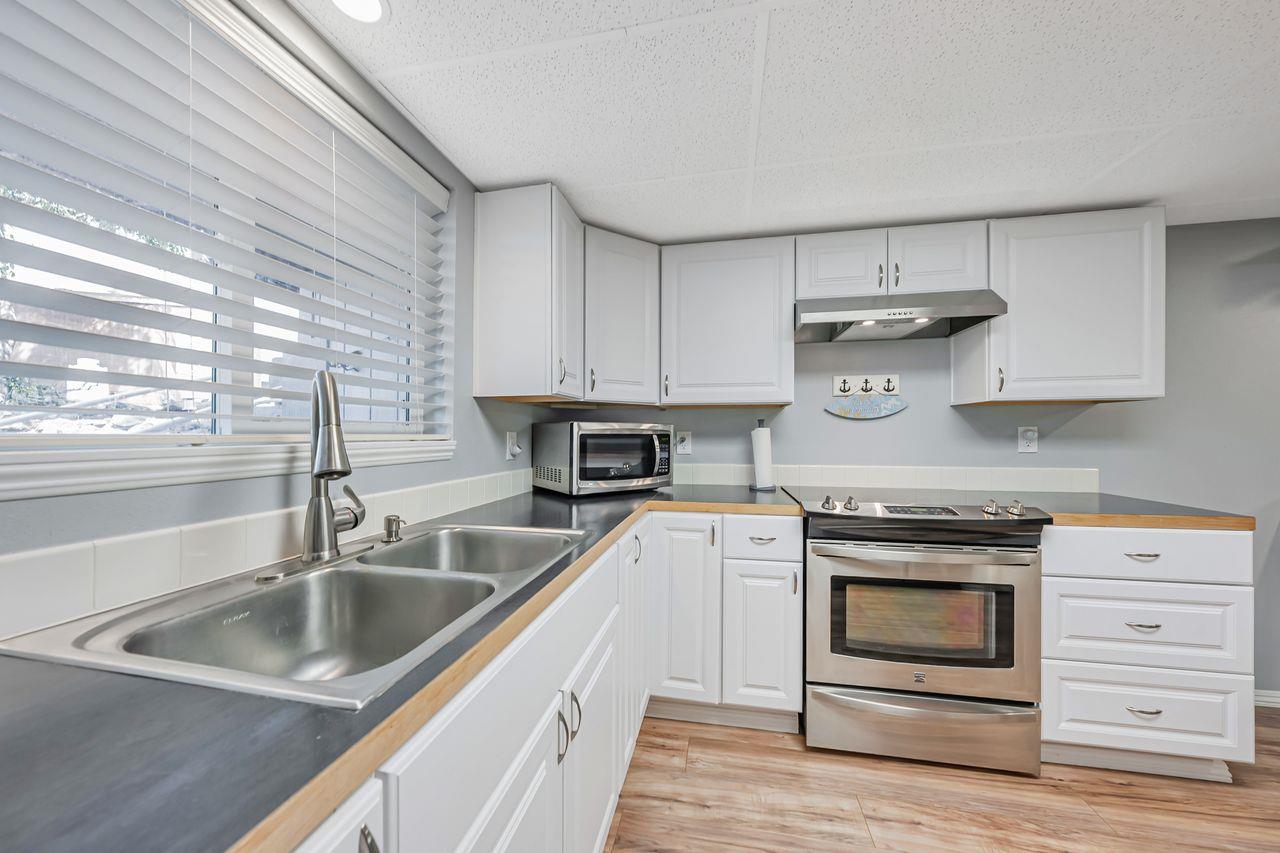 Detail Gallery Image 29 of 72 For 12340 Lakeshore Dr, Clearlake Park,  CA 95424 - 3 Beds | 2 Baths