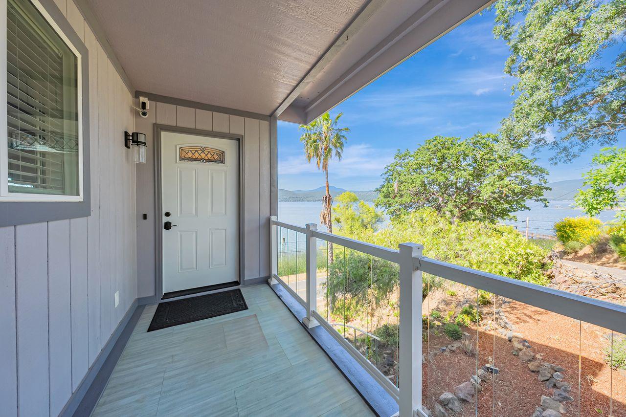 Detail Gallery Image 3 of 72 For 12340 Lakeshore Dr, Clearlake Park,  CA 95424 - 3 Beds | 2 Baths