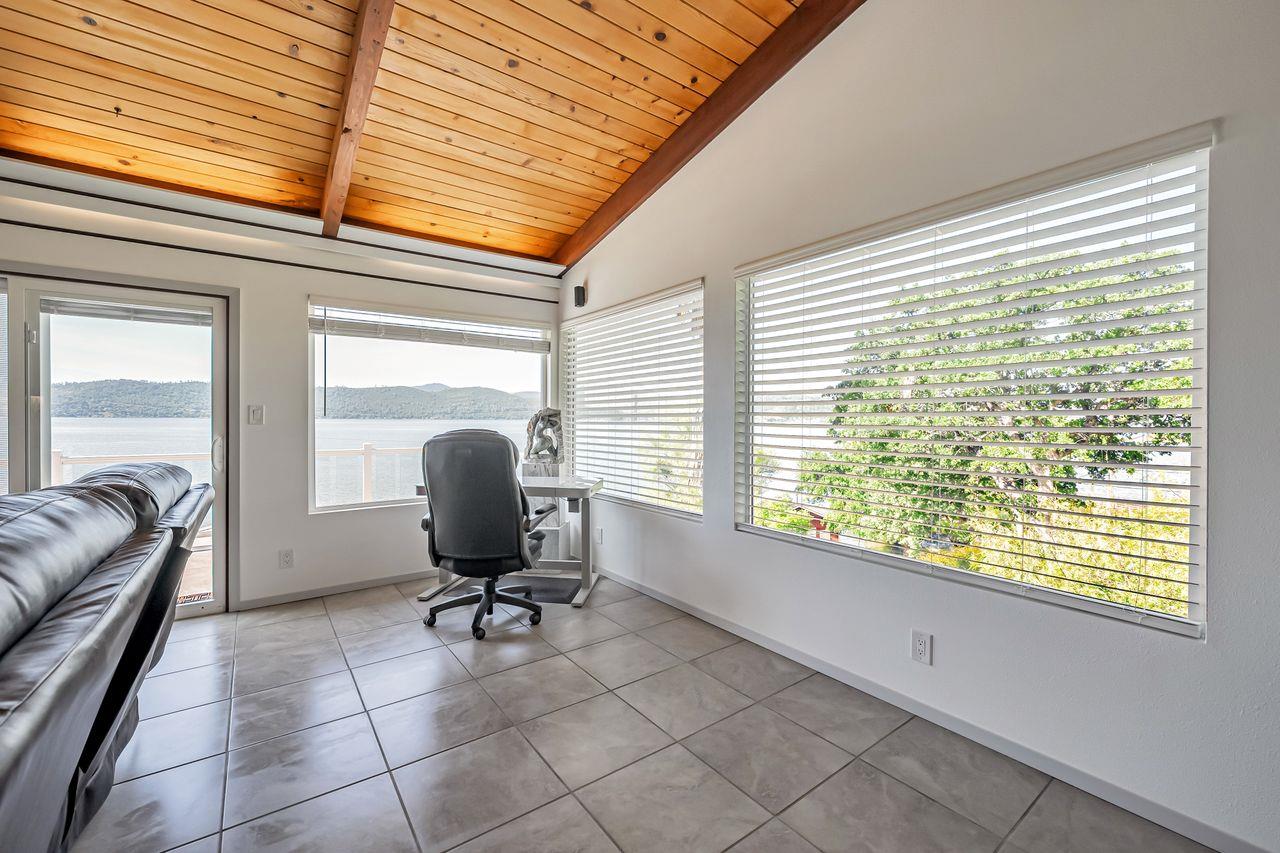 Detail Gallery Image 5 of 72 For 12340 Lakeshore Dr, Clearlake Park,  CA 95424 - 3 Beds | 2 Baths