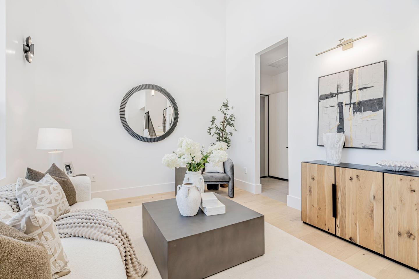 Detail Gallery Image 10 of 122 For 1879 Hull Ave, Redwood City,  CA 94061 - 6 Beds | 6/1 Baths