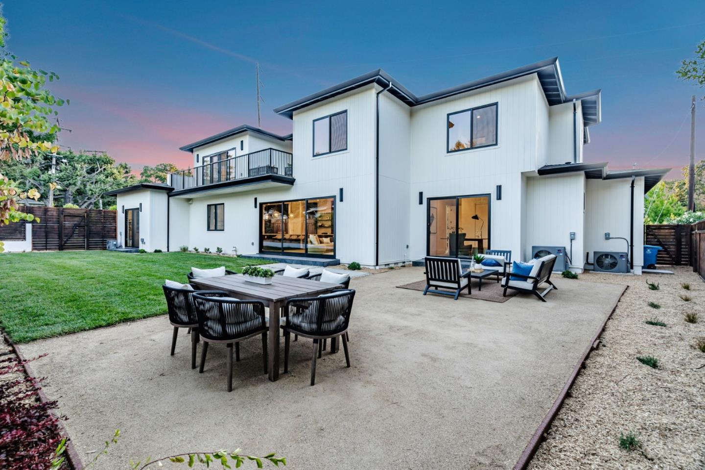 Detail Gallery Image 104 of 122 For 1879 Hull Ave, Redwood City,  CA 94061 - 6 Beds | 6/1 Baths