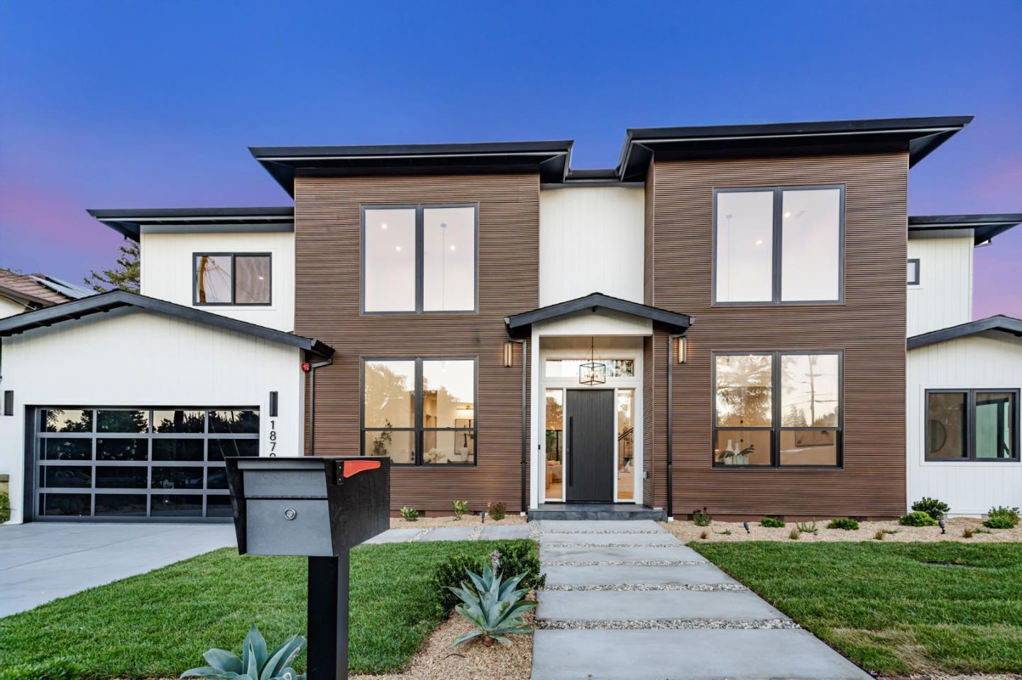 Detail Gallery Image 107 of 122 For 1879 Hull Ave, Redwood City,  CA 94061 - 6 Beds | 6/1 Baths