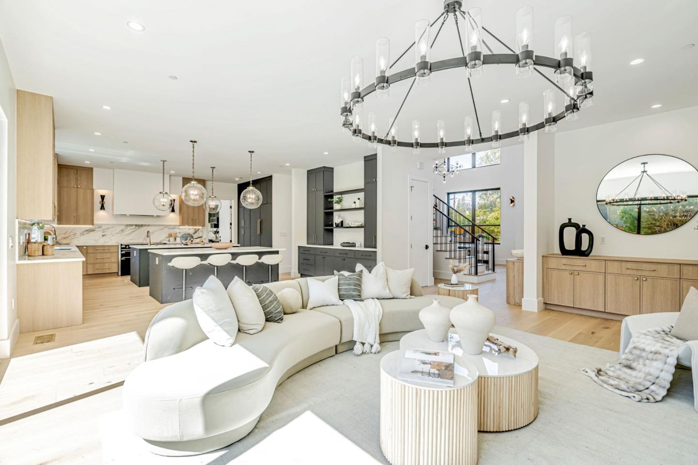 Detail Gallery Image 19 of 122 For 1879 Hull Ave, Redwood City,  CA 94061 - 6 Beds | 6/1 Baths