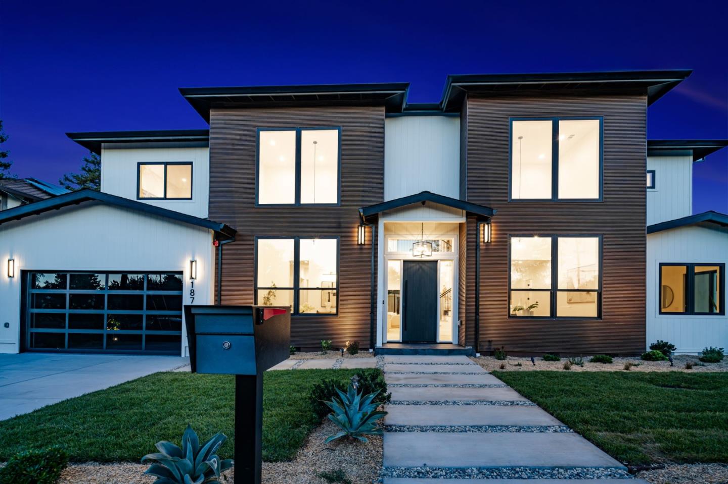 Detail Gallery Image 2 of 122 For 1879 Hull Ave, Redwood City,  CA 94061 - 6 Beds | 6/1 Baths