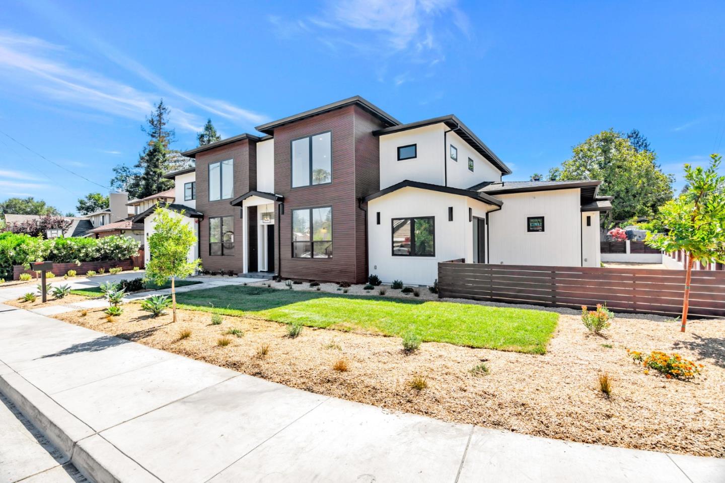 Detail Gallery Image 3 of 122 For 1879 Hull Ave, Redwood City,  CA 94061 - 6 Beds | 6/1 Baths