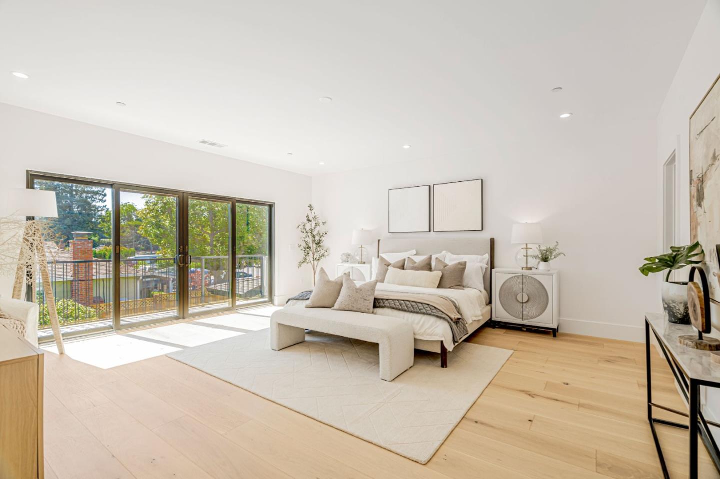 Detail Gallery Image 49 of 122 For 1879 Hull Ave, Redwood City,  CA 94061 - 6 Beds | 6/1 Baths