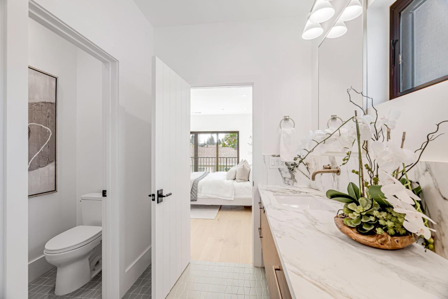 Detail Gallery Image 56 of 122 For 1879 Hull Ave, Redwood City,  CA 94061 - 6 Beds | 6/1 Baths