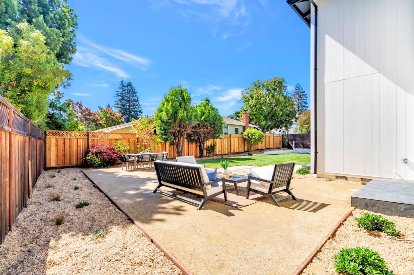 Detail Gallery Image 82 of 122 For 1879 Hull Ave, Redwood City,  CA 94061 - 6 Beds | 6/1 Baths