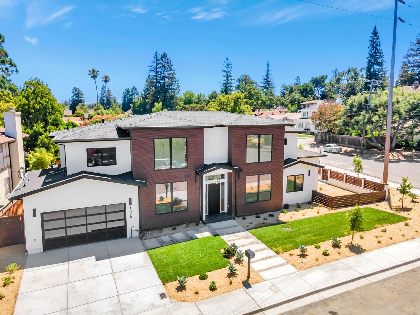 Detail Gallery Image 91 of 122 For 1879 Hull Ave, Redwood City,  CA 94061 - 6 Beds | 6/1 Baths
