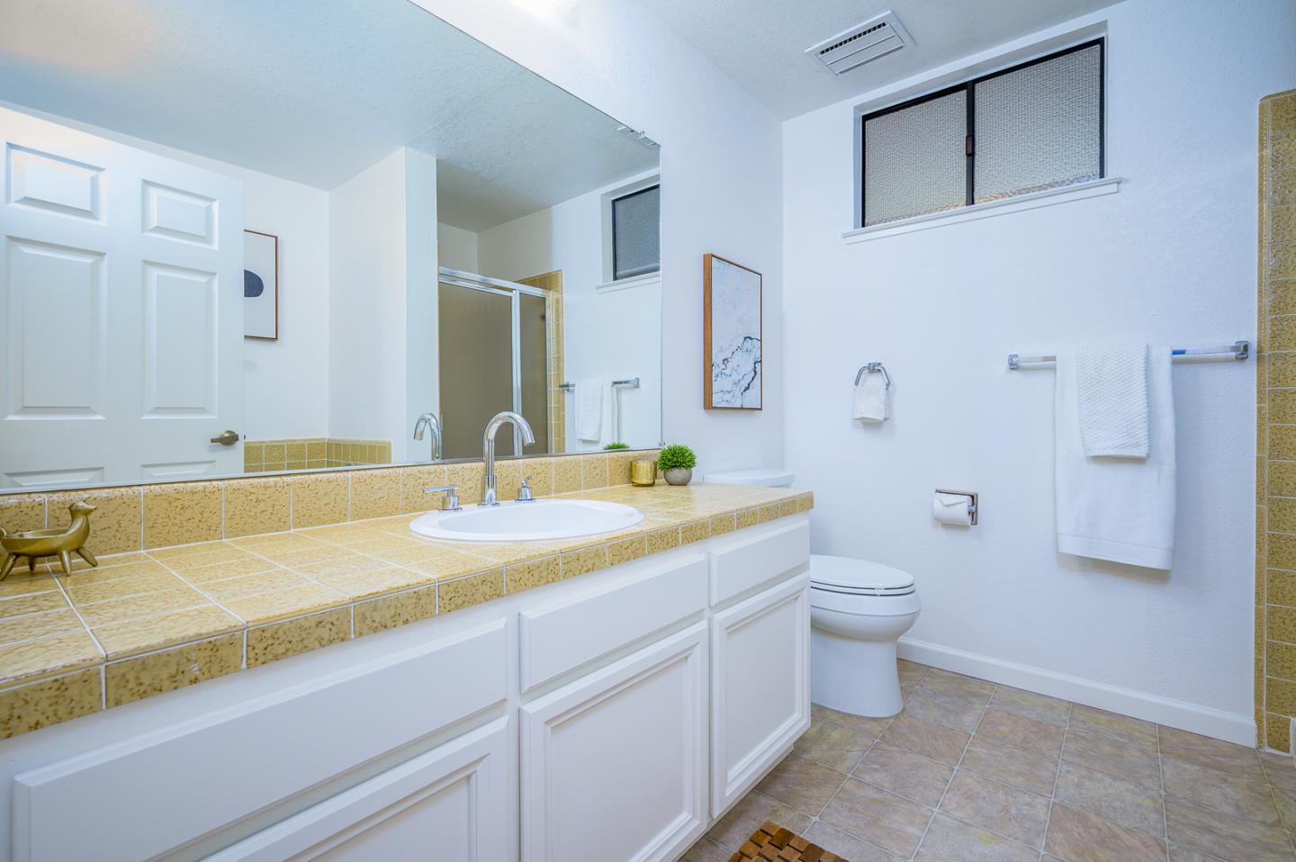 Detail Gallery Image 18 of 32 For 1280 Sharon Park Dr #27,  Menlo Park,  CA 94025 - 2 Beds | 2 Baths