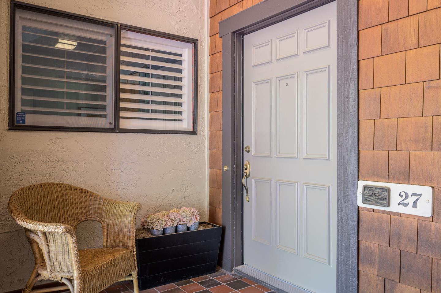 Detail Gallery Image 5 of 32 For 1280 Sharon Park Dr #27,  Menlo Park,  CA 94025 - 2 Beds | 2 Baths