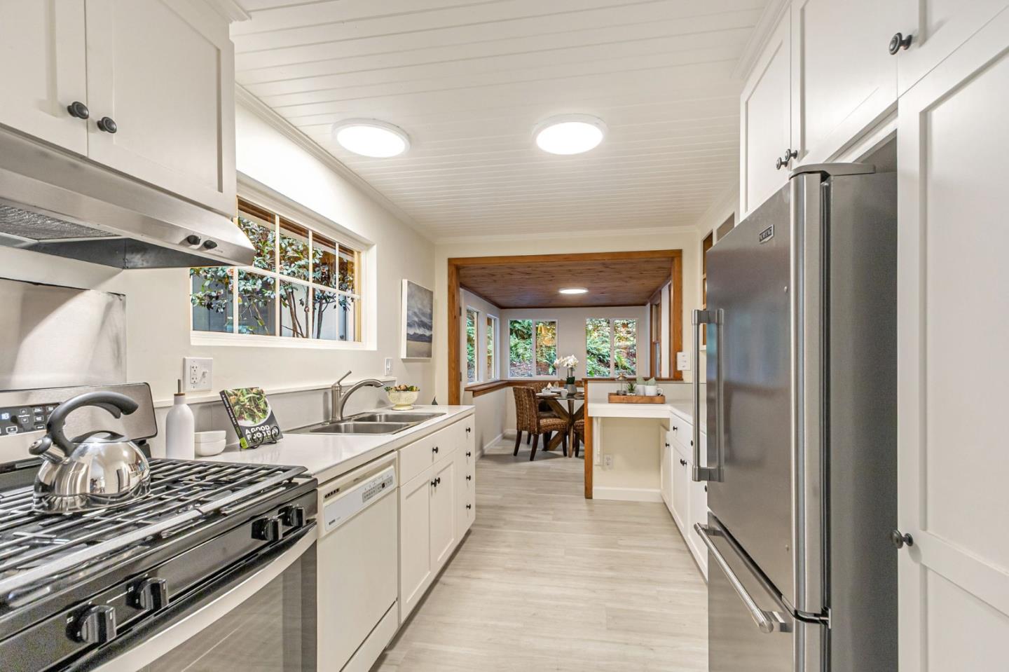 Detail Gallery Image 7 of 77 For 4865 Highway 9, Felton,  CA 95018 - 4 Beds | 3 Baths
