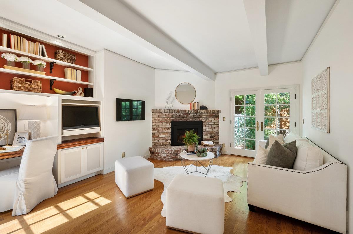 Detail Gallery Image 17 of 56 For 706 Edgewood Rd, San Mateo,  CA 94402 - 3 Beds | 2 Baths