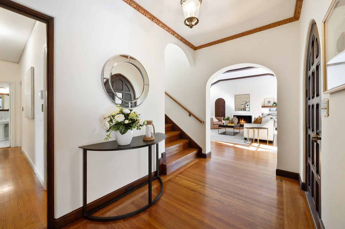 Detail Gallery Image 22 of 56 For 706 Edgewood Rd, San Mateo,  CA 94402 - 3 Beds | 2 Baths