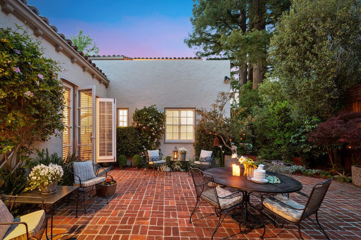Detail Gallery Image 23 of 56 For 706 Edgewood Rd, San Mateo,  CA 94402 - 3 Beds | 2 Baths