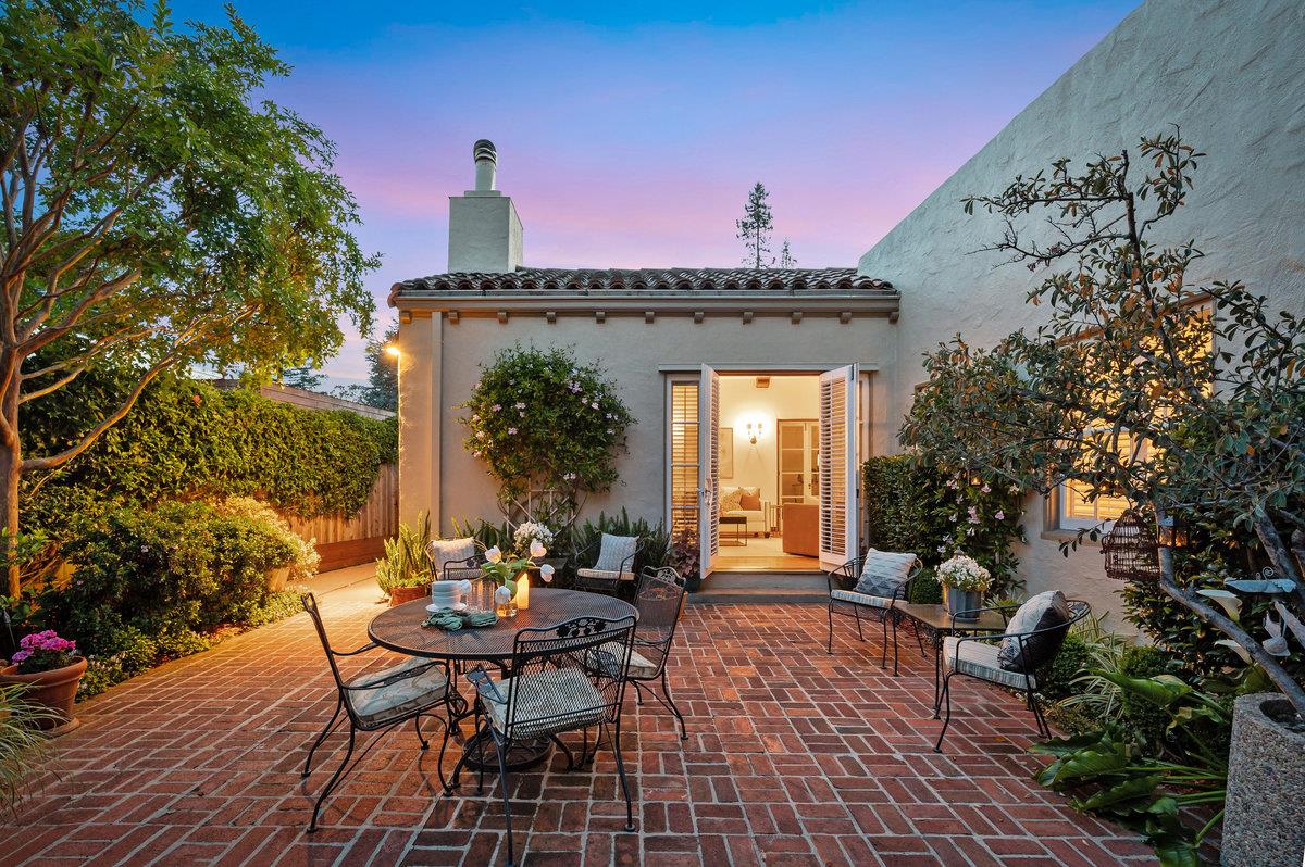 Detail Gallery Image 24 of 56 For 706 Edgewood Rd, San Mateo,  CA 94402 - 3 Beds | 2 Baths