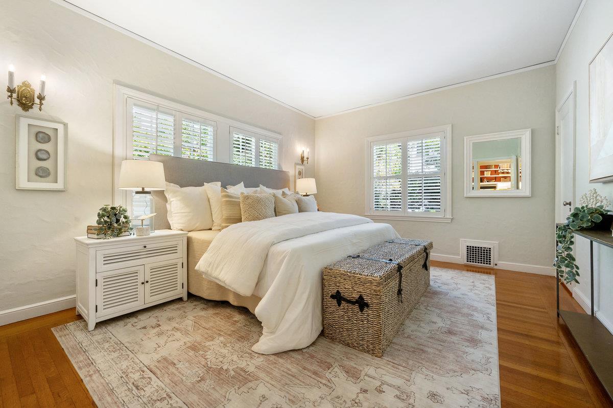 Detail Gallery Image 26 of 56 For 706 Edgewood Rd, San Mateo,  CA 94402 - 3 Beds | 2 Baths