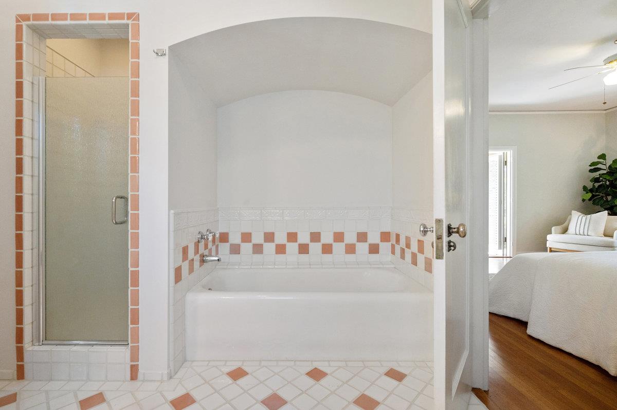 Detail Gallery Image 38 of 56 For 706 Edgewood Rd, San Mateo,  CA 94402 - 3 Beds | 2 Baths