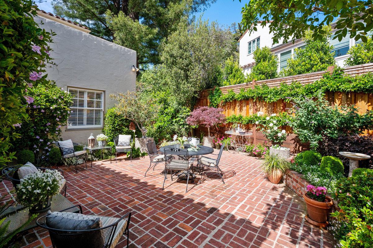 Detail Gallery Image 40 of 56 For 706 Edgewood Rd, San Mateo,  CA 94402 - 3 Beds | 2 Baths