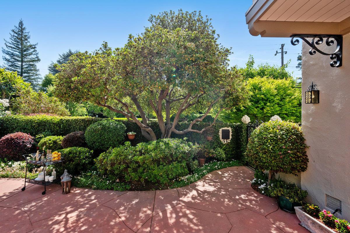 Detail Gallery Image 47 of 56 For 706 Edgewood Rd, San Mateo,  CA 94402 - 3 Beds | 2 Baths