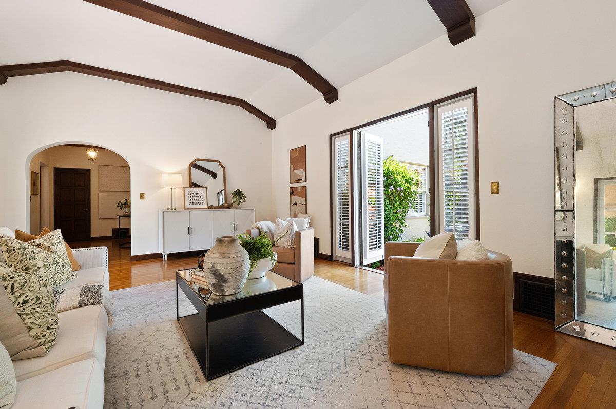 Detail Gallery Image 9 of 56 For 706 Edgewood Rd, San Mateo,  CA 94402 - 3 Beds | 2 Baths