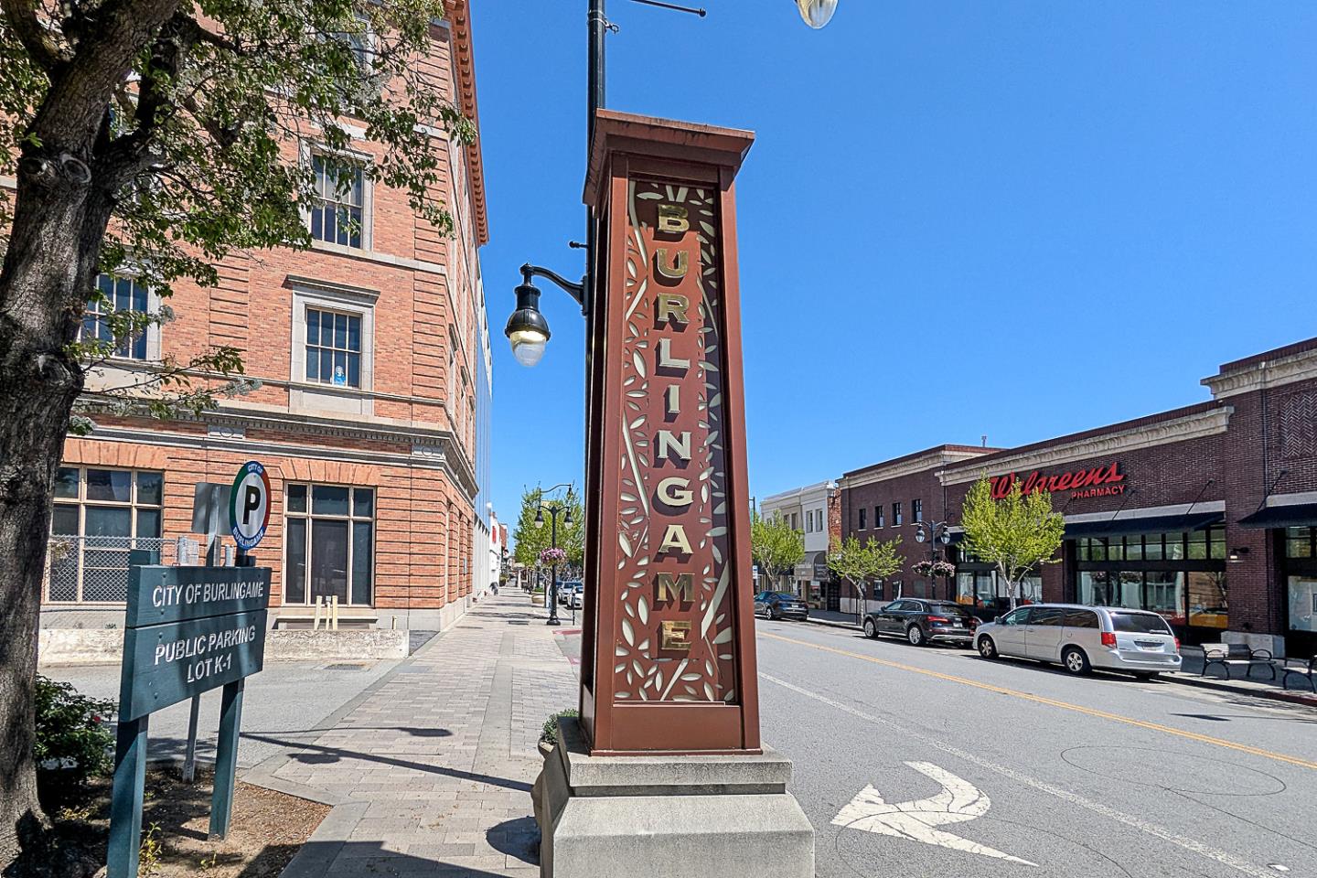 Detail Gallery Image 21 of 30 For 1121 Douglas Ave #201,  Burlingame,  CA 94010 - 2 Beds | 2 Baths