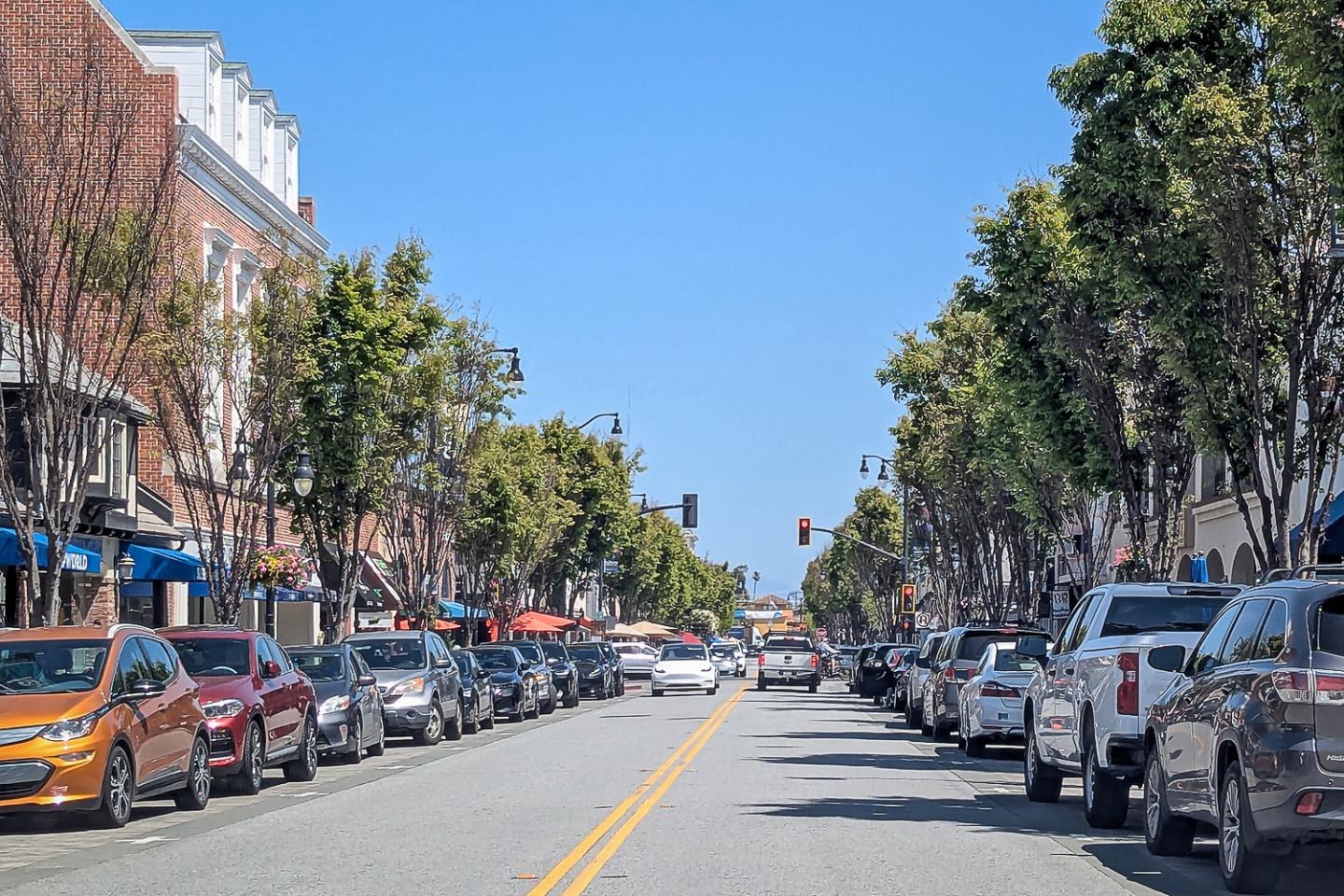 Detail Gallery Image 23 of 30 For 1121 Douglas Ave #201,  Burlingame,  CA 94010 - 2 Beds | 2 Baths