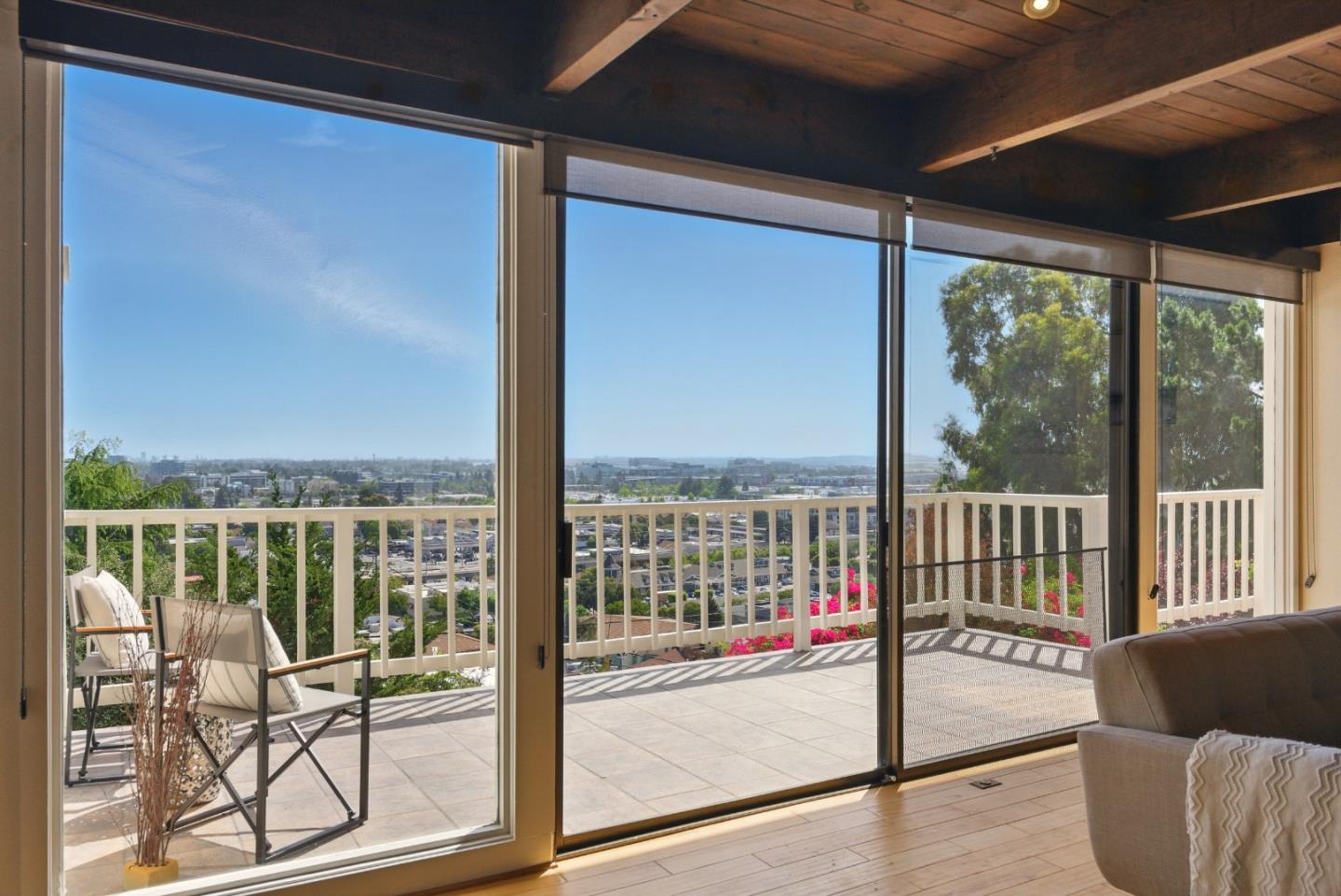 Detail Gallery Image 5 of 44 For 870 South Rd, Belmont,  CA 94002 - 3 Beds | 2 Baths