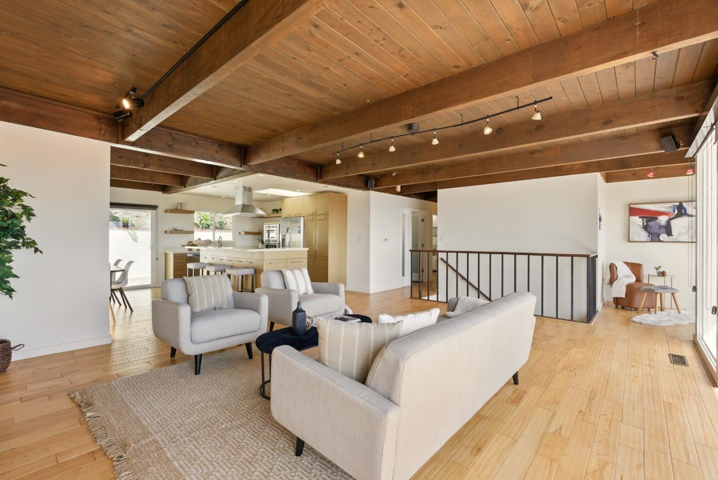 Detail Gallery Image 6 of 44 For 870 South Rd, Belmont,  CA 94002 - 3 Beds | 2 Baths