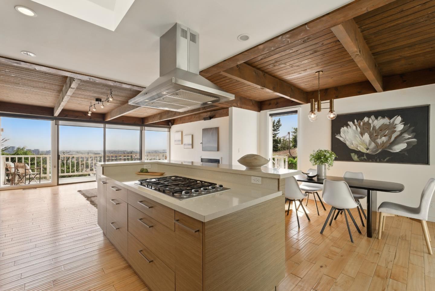 Detail Gallery Image 7 of 44 For 870 South Rd, Belmont,  CA 94002 - 3 Beds | 2 Baths