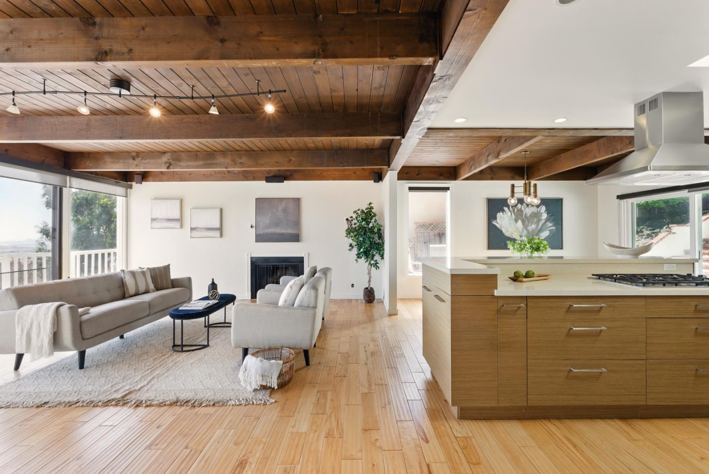 Detail Gallery Image 8 of 44 For 870 South Rd, Belmont,  CA 94002 - 3 Beds | 2 Baths